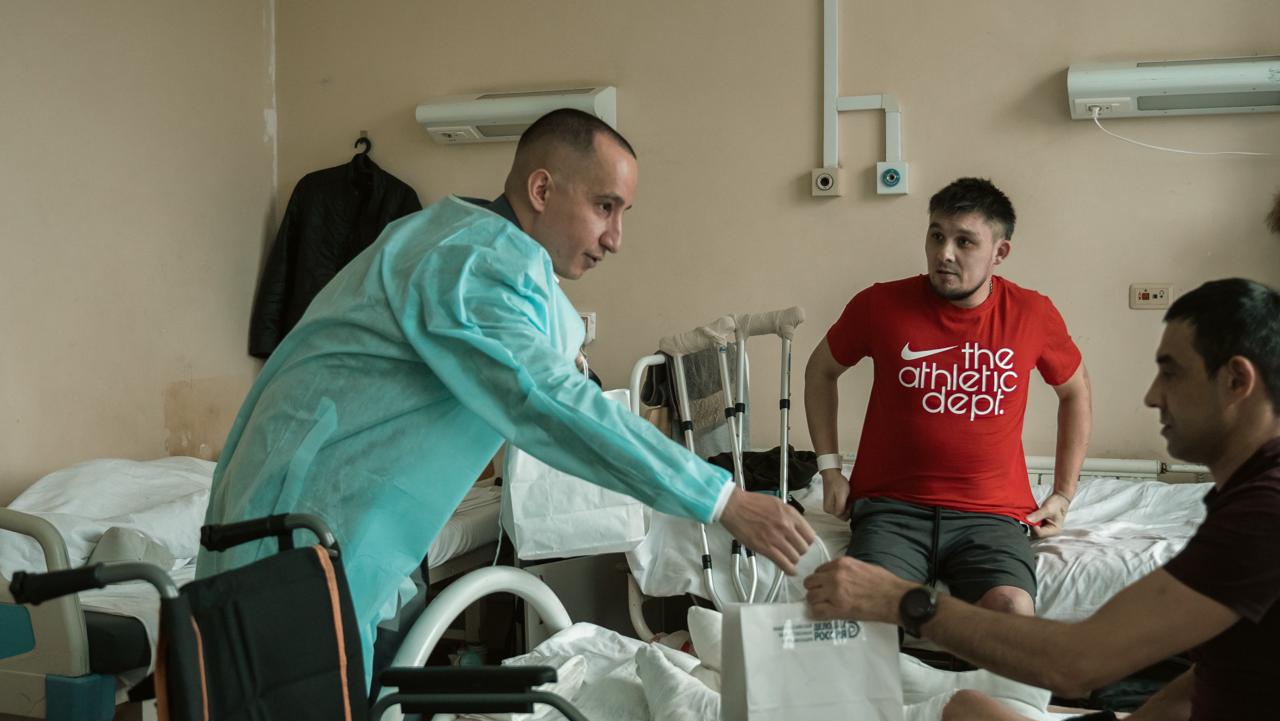 В военном госпитале при РКБ РТ «Деловая Россия» провела благотворительное мероприятие для участников СВО